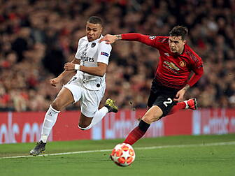 PSG stun Man United at Old Tra...